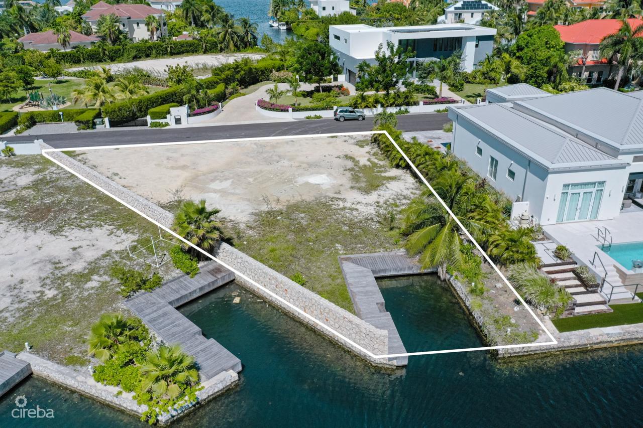 CANAL FRONT LAND IN CRYSTAL HARBOUR