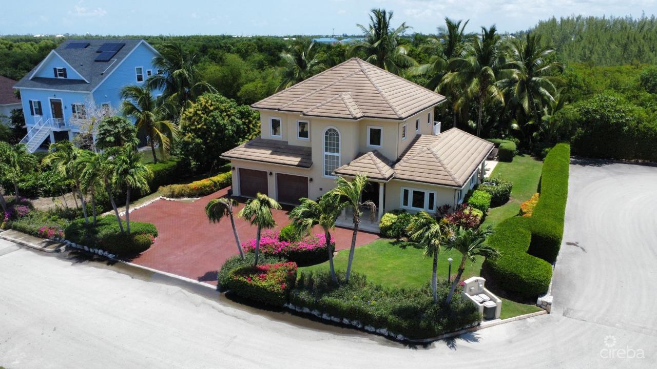 44 CONCH DRIVE | EXECUTIVE HOME | THE BOULEVARD